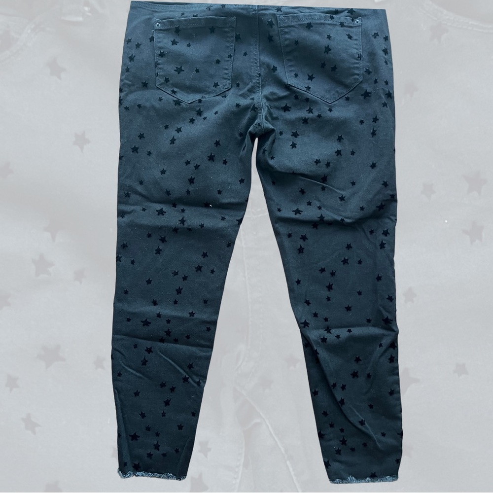 Kensie Black Jeans with Star Design - Picture 2 of 5